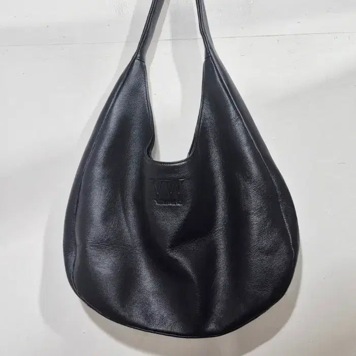 [BUNJANG] Vera Wang VW Hobo Shoulder Bag Black Leather / 베라왕 VW 호보백 숄더백 블랙