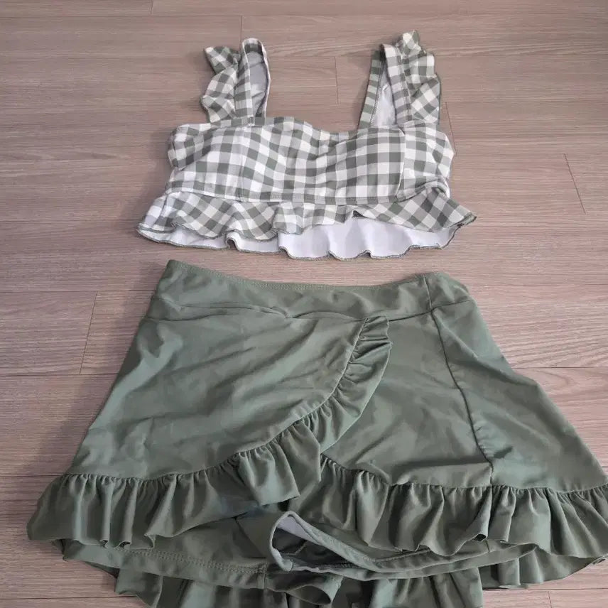 [BUNJANG] Checkered Frill Bikini with Skirt Leggings / 수영복