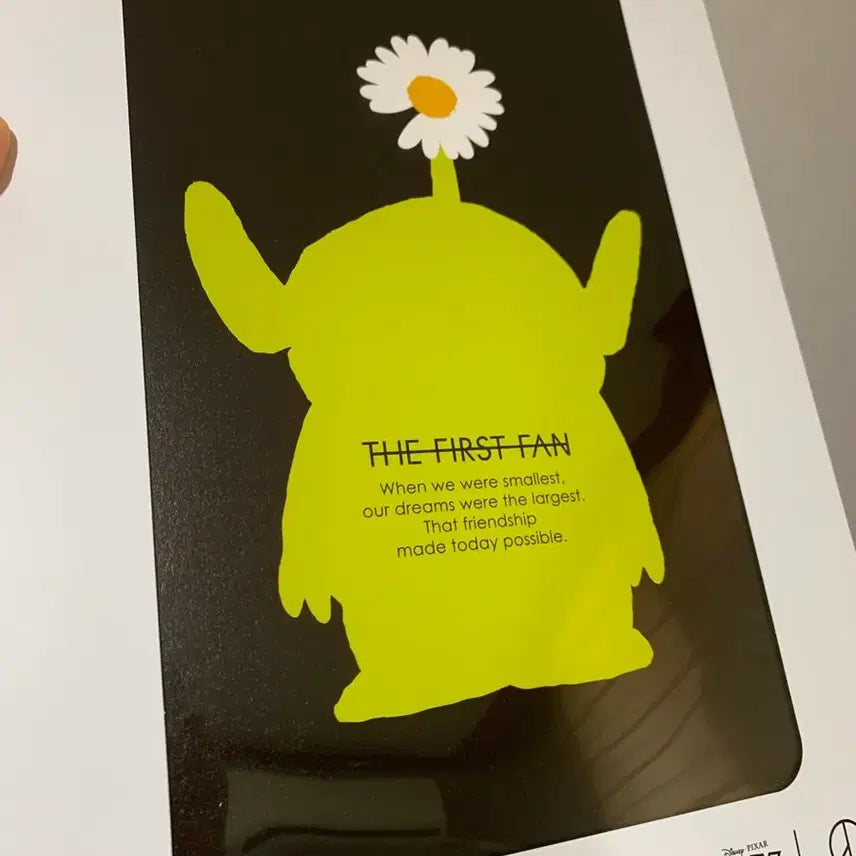 [BUNJANG] Peaceminusone x Toy Story Alien Keychain + Poster Bundle Set / 피마원 토이스토리 키링+포스터(알린) 일괄판매