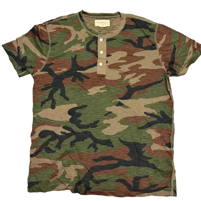 [BUNJANG] Denim & Supply Ralph Lauren Camouflage Henley T-Shirt / [Denim&Supply] 데님앤서플라이 랄프로렌 반팔티셔츠 카모플라쥬