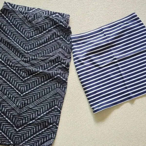 [BUNJANG] Geometric Pattern Skirt & Stripe Skirt Bundle / 기하학 패턴 스커트 / 스트라이프 스커트