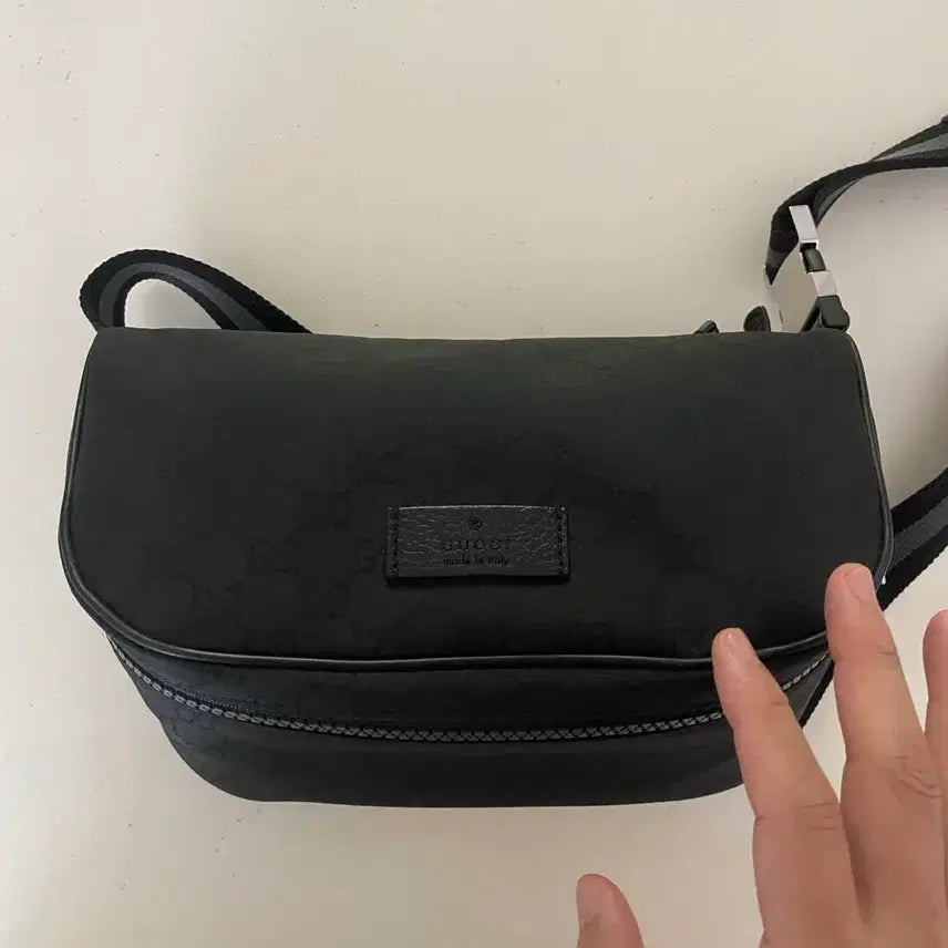 [BUNJANG] Gucci Hip Bag Black / 구찌 힙색 블랙