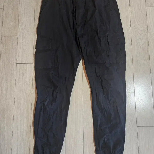 [BUNJANG] Unisex Black Cargo Jogger Pants (MP24) / 프리 31-32 블랙 밴딩 카고 조거 팬츠 (MP24)