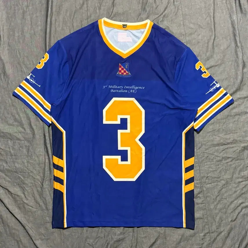 [BUNJANG] US Army Custom Jersey Shirt Size M / US Army Custom Jersey Shirt Sz M(105)