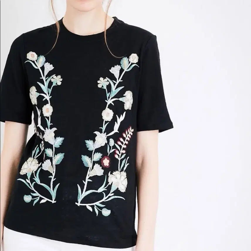 [BUNJANG] MAJE Embroidered Linen Short-Sleeve T-Shirt / MAJE 마쥬 자수 린넨 반팔 티셔츠 1