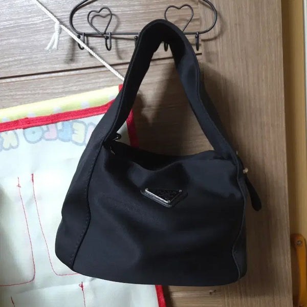 [BUNJANG] Nylon Hobo Bag Black / 나일론 호보백