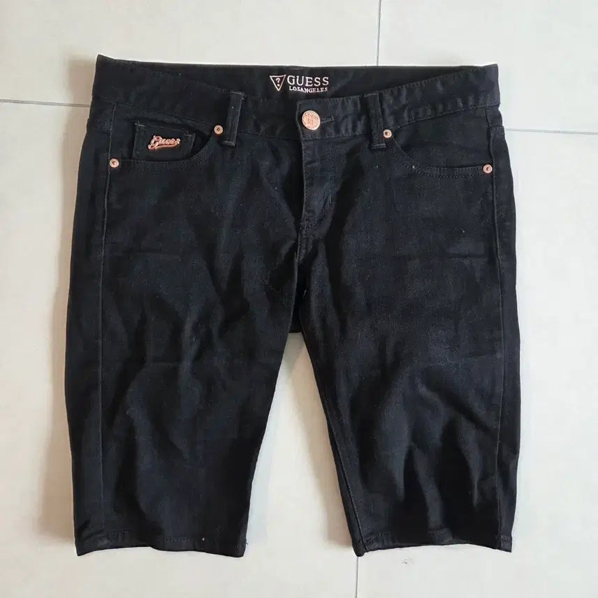 [BUNJANG] Guess Women's Black Denim Shorts Size 28 / 게스 여성 블랙청반바지 28