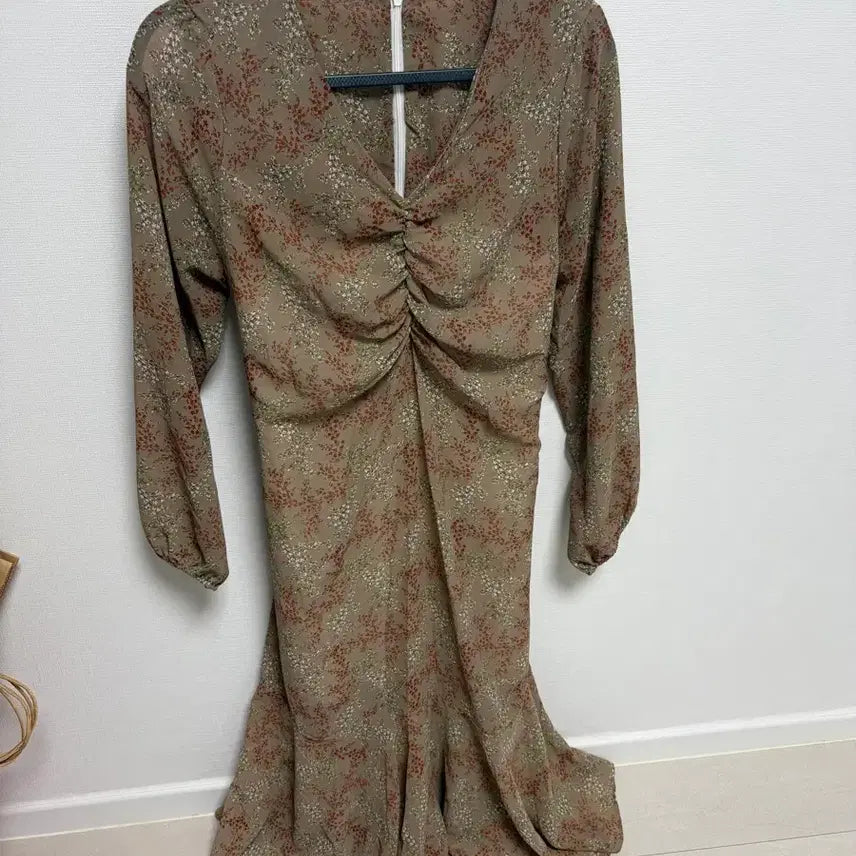 [BUNJANG] Chiffon Dress with Shirring Detail / 쉬폰원피스