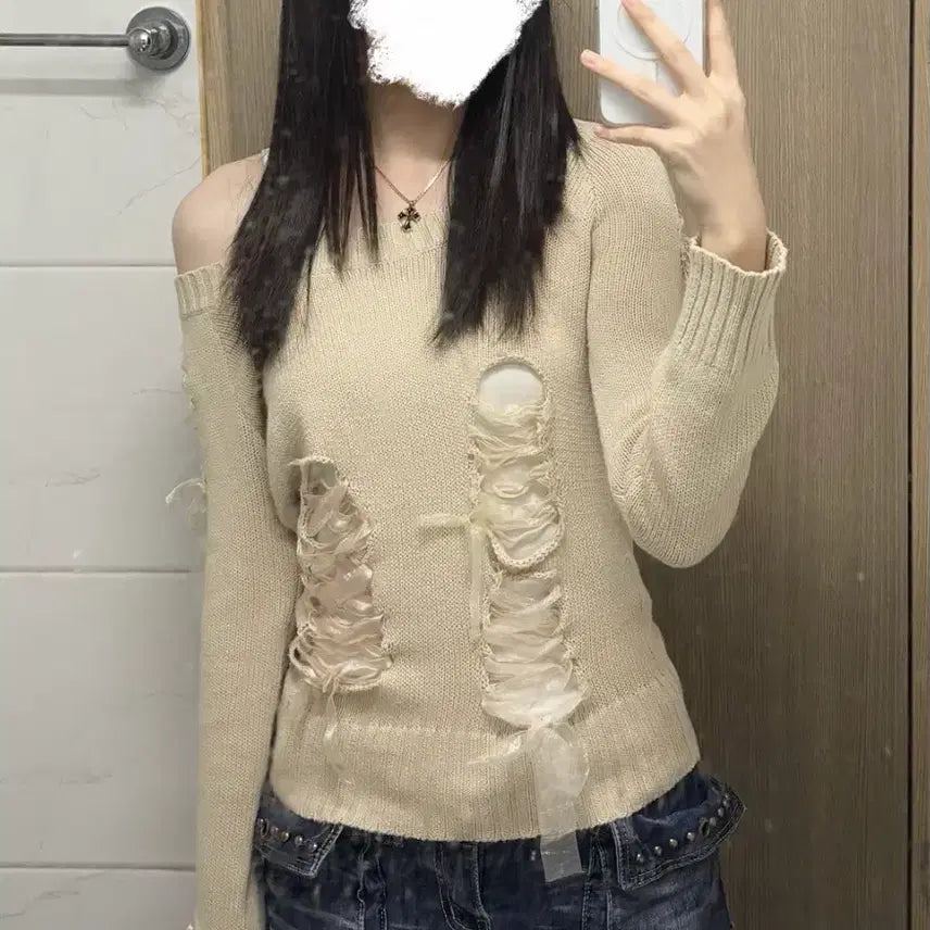 [BUNJANG] Cecil McBee Ribbon Off-Shoulder Knit Top / 세실맥비 라떼갸루 리본 니트 오프숄더 원숄더