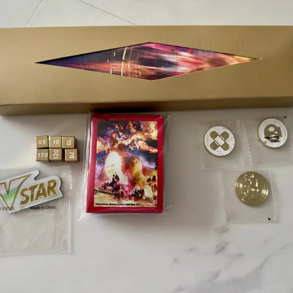 [BUNJANG] Pokemon TCG Charizard North America Ultra Premium Collection Playmat & Sleeves 4 Set Bundle / 포켓몬카드 북미 리자몽 Ultra Premium Collection 매트 및 슬리브 4Set