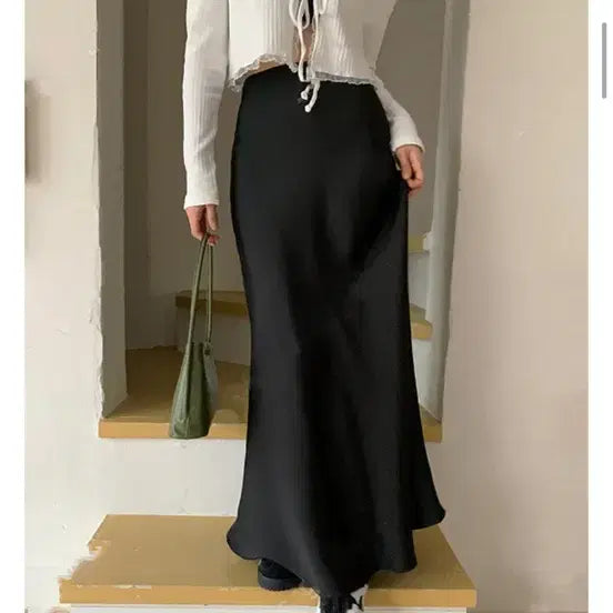 [BUNJANG] Black Satin Skirt / 새틴스커트 블랙