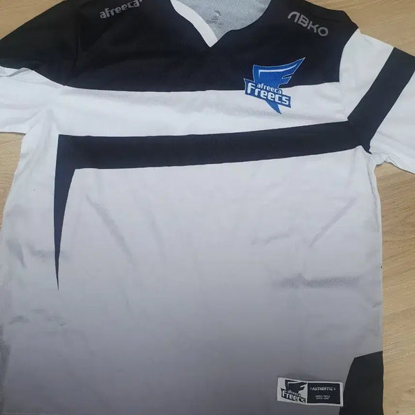 [BUNJANG] Afreeca Freecs Park Sang-woo Player Worn Short Sleeve Jersey L / 아프리카 프릭스 반팔유니폼 park L