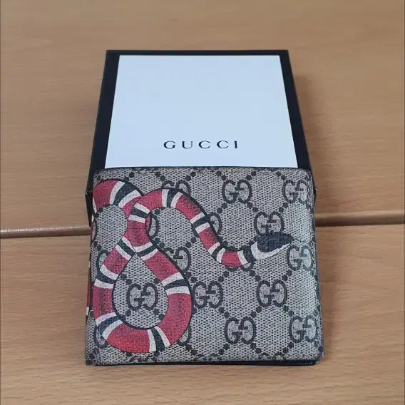 [BUNJANG] Gucci Snake Bifold Wallet / 구찌 스네이크 반지갑/지갑 정품A급(감정O)