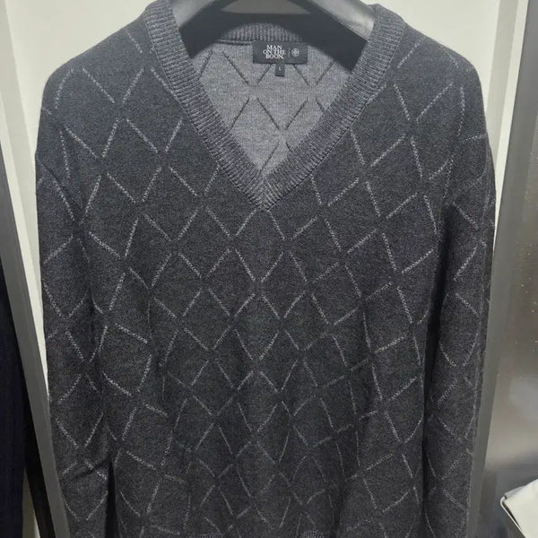 [BUNJANG] MAN ON THE BOON Grey V-Neck Knit (L) / 맨온더분 그레이 브이넥 니트