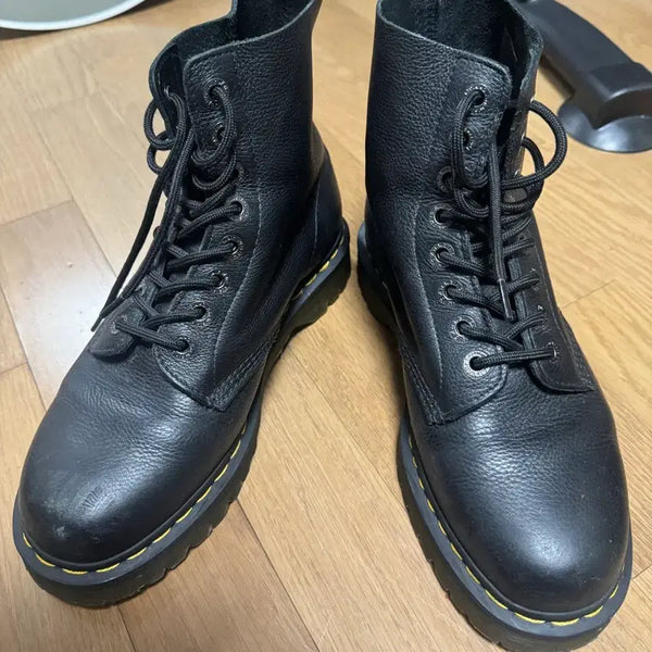 [BUNJANG] Dr. Martens 1460 Pascal Bex 8 Eye Boots Pisa Leather / 닥터마틴 1460 파스칼 벡스 8 아이 부츠 피사 레더 270