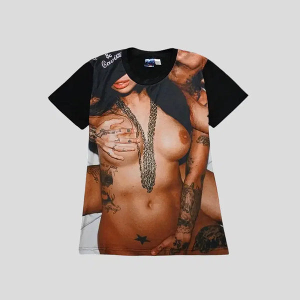 [BUNJANG] Mr 1991 INC & Miss Go Black Multicolor Nude Photo Graphic Y2K Cotton Short Sleeve T-Shirt (Woman's L) / Mr 1991 INC & Miss Go 블랙 멀티컬러 누드 포토 그래픽 Y2K 코튼 반팔 티셔츠 WOMANS L