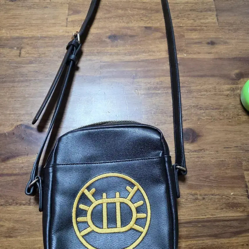 [BUNJANG] Binggrae Cotes the랑 Mini Bag / 빙그레 꽃게랑 '꼬뜨게랑(Cotes the랑)' 미니백