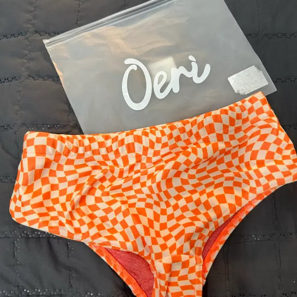 [BUNJANG] ERI Men's Short Boxers Swimsuit / 오에리 남성 숏사각 수영복