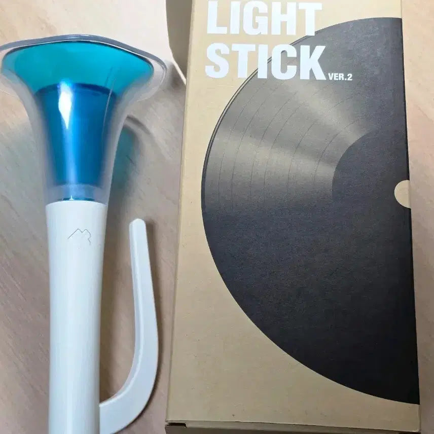 [BUNJANG] BTOB Cheer Stick Ver.1 Trumpet Stick / 비투비 응원봉 ver1 나팔봉