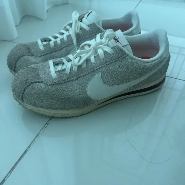 [BUNJANG] Nike Cortez SE Suede Grey Burgundy US 11 / 코르테즈 se 스웨이드 그레이 버건디290