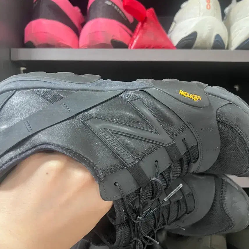 [BUNJANG] New Balance x Issey Miyake MT10 Black / (285)뉴발란스 이세이미야케 mt10 블랙