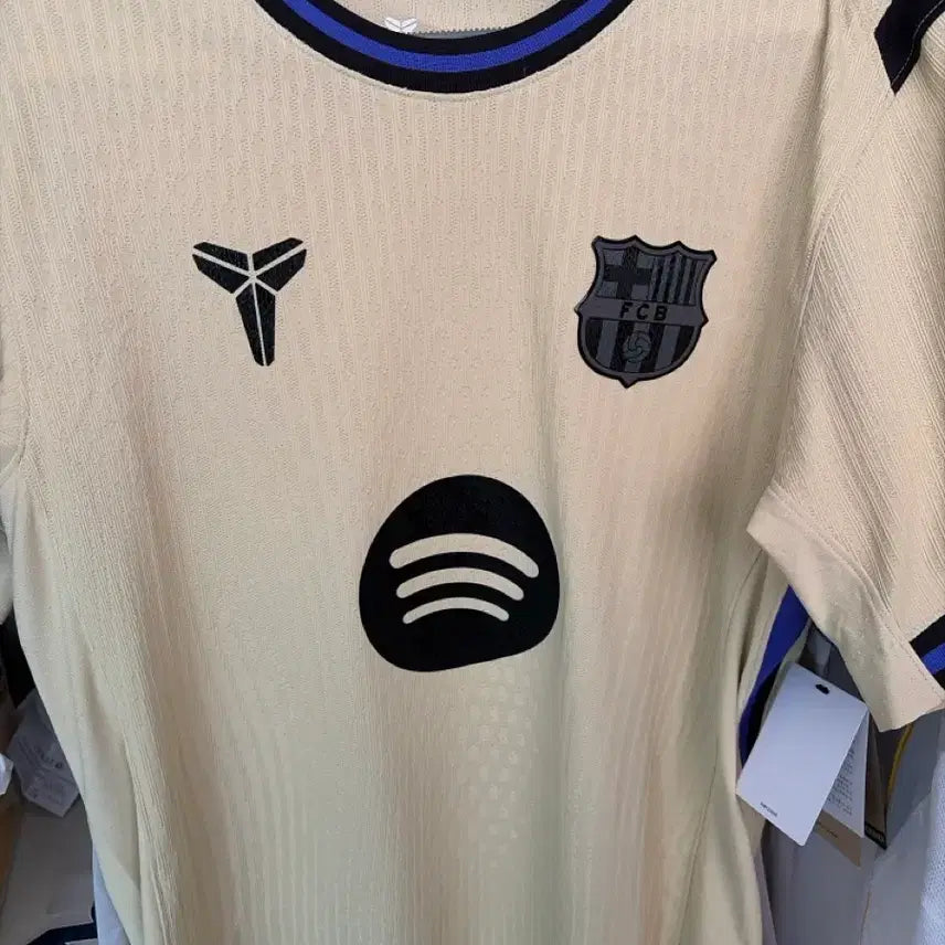 [BUNJANG] FC Barcelona 2025/26 Away Authentic Jersey / 바르셀로나 25/26 어웨이 어센틱