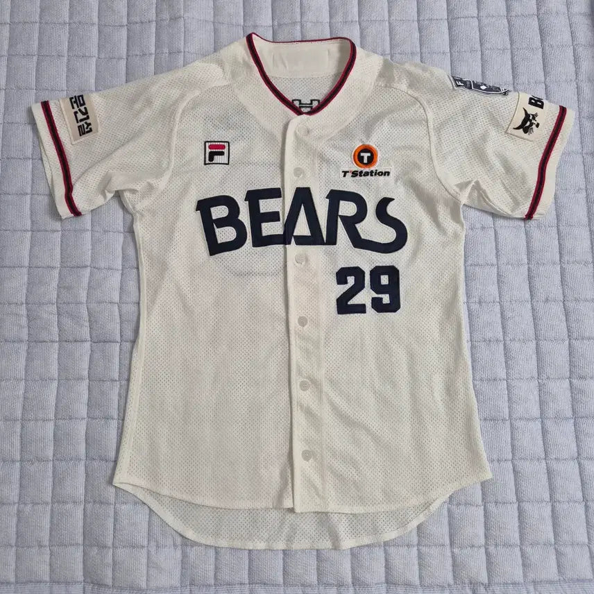 [BUNJANG] Doosan Bears Fila 30th Anniversary Old Button Jersey #29 Lee Byung-heon Embroidered Authentic / 두산베어스 휠라 30주년 올드 단추 (100) 이병헌 #29 정품 유니폼 자수