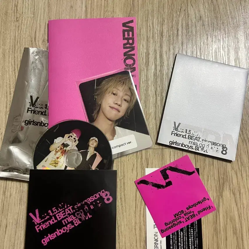 [BUNJANG] Seventeen V8 Compact Ver. The8 Photocard Bundle / V8컴팩트반 (포카 디에잇) 팝니다.