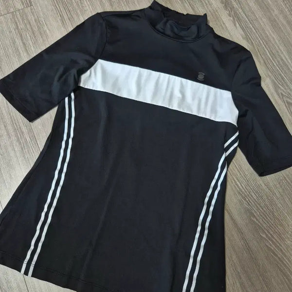 [BUNJANG] Wide Angle Women's Golf T-Shirt Black / 와이드앵글여성골프티셔츠
