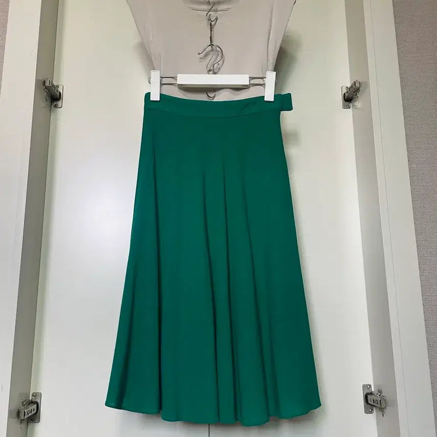 [BUNJANG] Green Flare Skirt / 그린 플레어 스커트 44