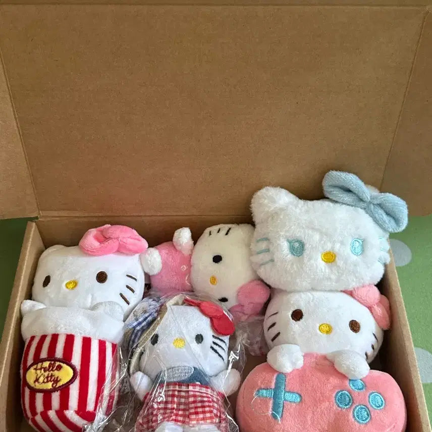 [BUNJANG] Hello Kitty "Han-ga-deuk" Box (New) / 키티 한가득 박스 새상품