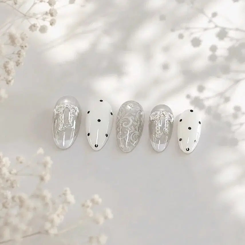 [BUNJANG] Handmade Nail Tips - Silver Magnetic Gel, White Syrup, Black Dot, Lace & Ribbon Design / 수제 네일팁