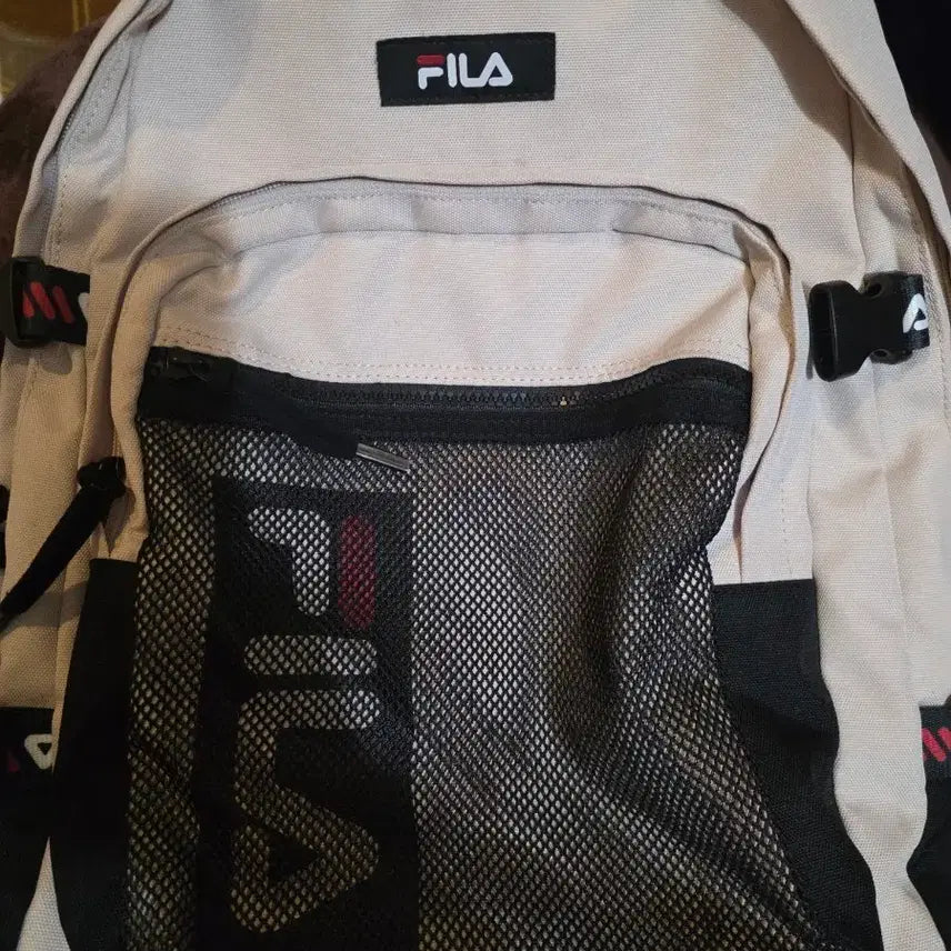 [BUNJANG] Fila Beige Backpack Mesh Pocket / 휠라 백팩 베이지.   핫생가방