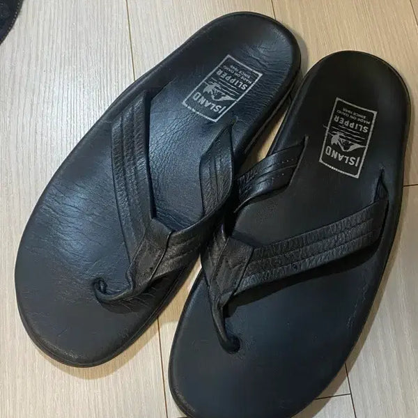 [BUNJANG] Island Slipper Classic Leather Black Size 10 / 아일랜드 슬리퍼 클래식 레더 블랙 10사이즈