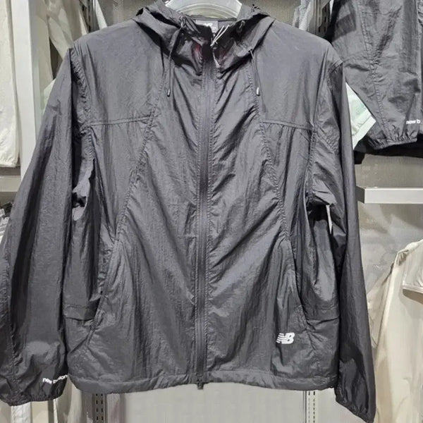 [BUNJANG] New Balance Windbreaker Black Size 100 / 뉴발란스 바람막이 검정 100