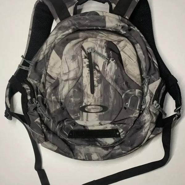 [BUNJANG] Oakley Backpack Grey Pattern / 오클리 백팩 그레이 패턴