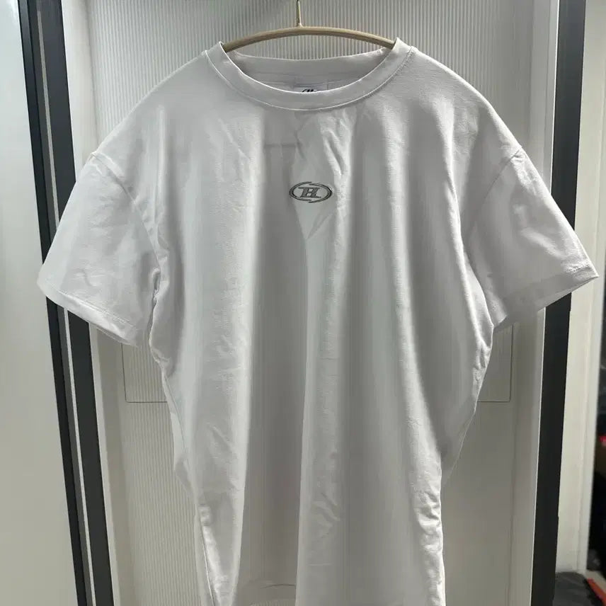 [BUNJANG] Born to Win Muscle Fit T-Shirt White Size 2 / 본투윈 머슬핏 반팔