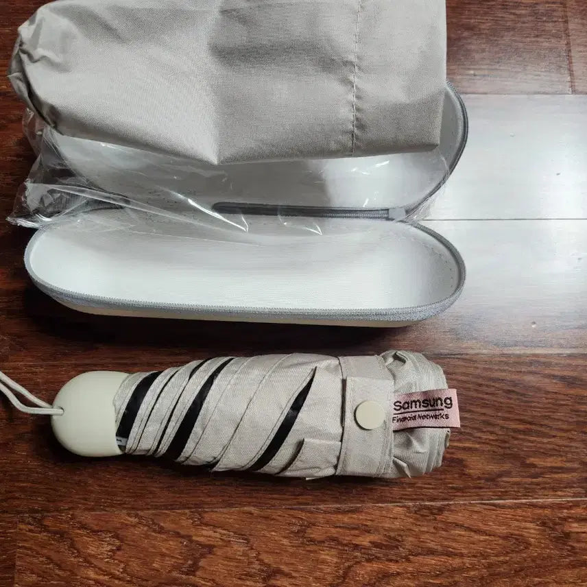 [BUNJANG] Portable Compact UV Umbrella with Case / (새제품)휴대용 컴팩트 양우산