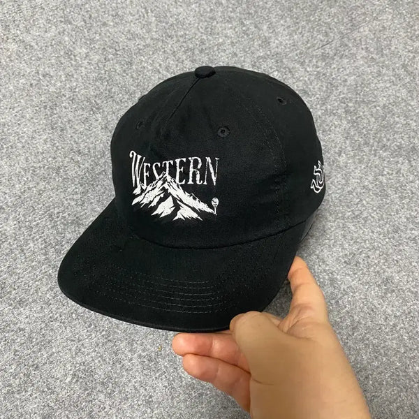 [BUNJANG] Western Tennis Mountain Embroidered Snapback Cap Black / Western Tennis 웨스턴 테니스 마운틴 자수 스냅백 블랙 캡