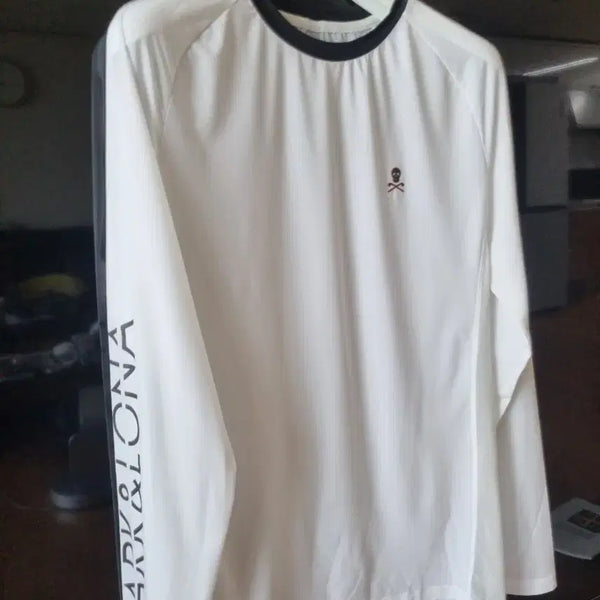 [BUNJANG] MARK&LONA Long Sleeve Mesh Golf Shirt White / 마크앤로나 긴팔골프 메쉬소재 화이트