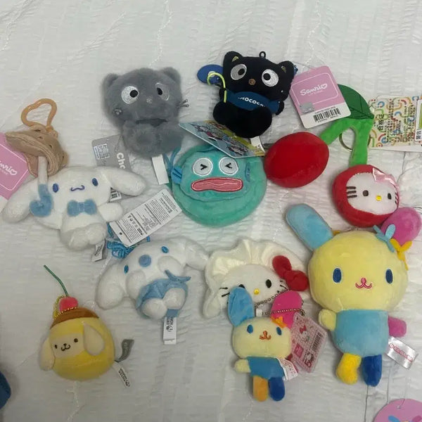 [BUNJANG] Sanrio Character Crane Game Keyring Set (Chococat, Kitty, Usahana, Cinnamoroll, Hangyodon, Pompompurin) / 산리오 캐릭터 인형뽑기 키링 회색 초코캣 체리키티 키티만두 우사하나 우산 시나모롤 아기 한교동 동전 지갑 도시락 푸딩 폼푸 폼폼 푸린 판매