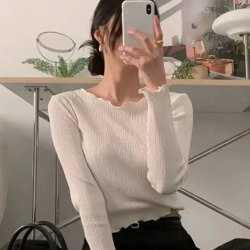 [BUNJANG] Blair Cropped Pleated T-Shirt Blouse / 사색 블레아 크롭 플리츠 티셔츠 플리츠 블라우스 여성 데일리룩