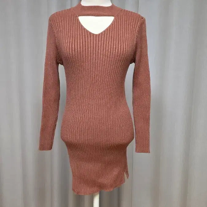 [BUNJANG] Ribbed V-Neck Cutout Knit Mini Dress / 새상품 골지 브이넥 컷아웃 니트 원피스