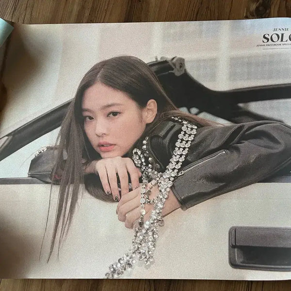 [BUNJANG] BLACKPINK Jennie Solo Poster Bundle Set (2 pcs) / 제니 솔로 포스터 2장 일괄