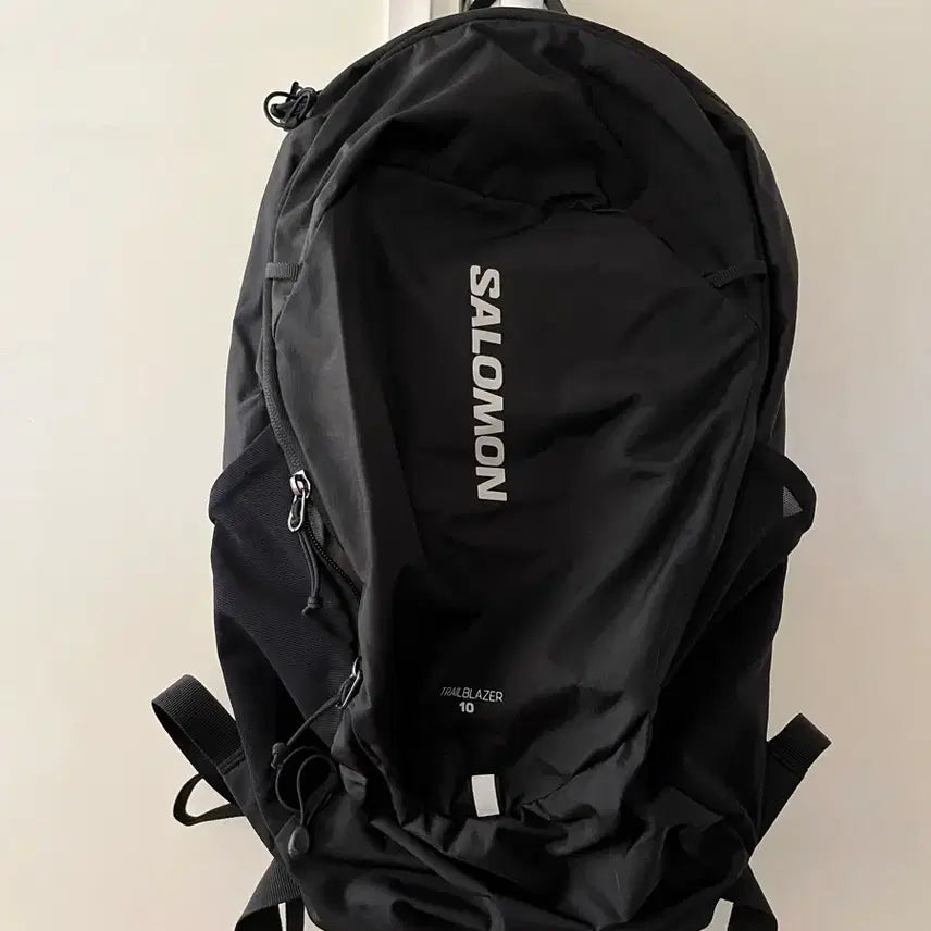 [BUNJANG] Salomon Trailblazer 10 Black Backpack / 살로몬 트레일블레이저 10 블랙