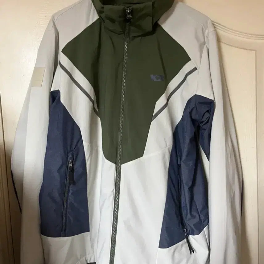 [BUNJANG] K2 Colorblock Windbreaker Jumper / K2 바람막이 점퍼 화이트/카키/네이비