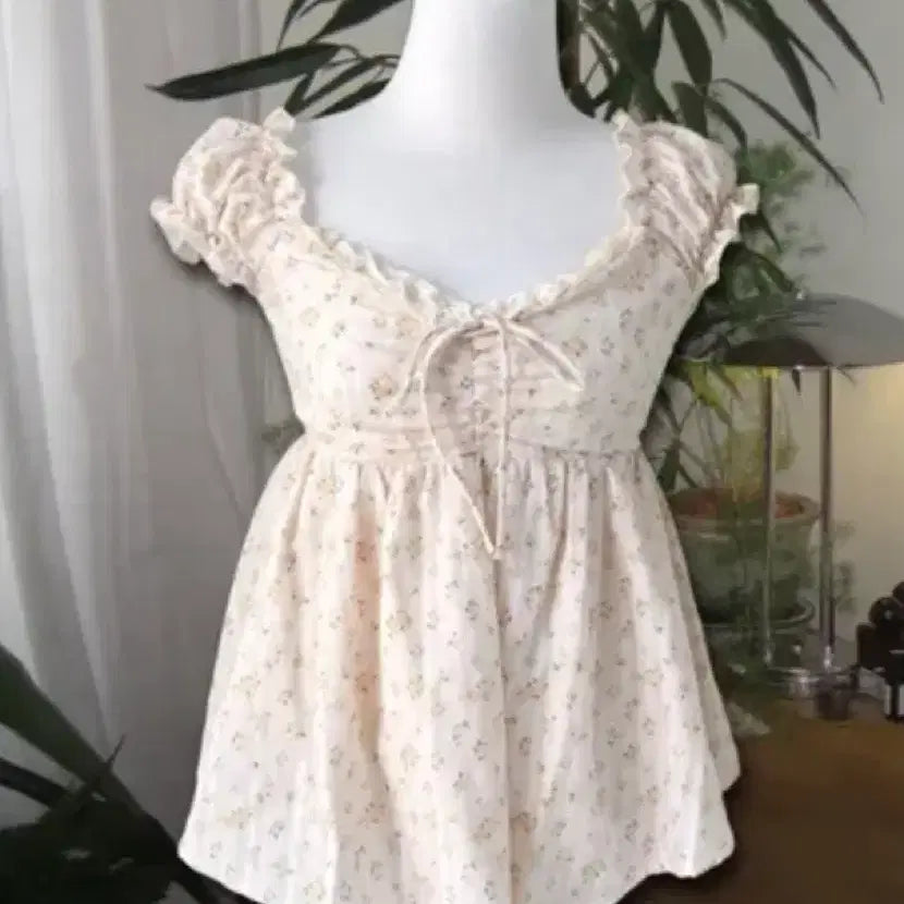[BUNJANG] Pure Cottage Mori Girl Ribbon Babydoll Blouse / 에이블리 퓨어 코티지 모리걸 리본 베이비돌 나시 반팔 블라우스 티셔츠