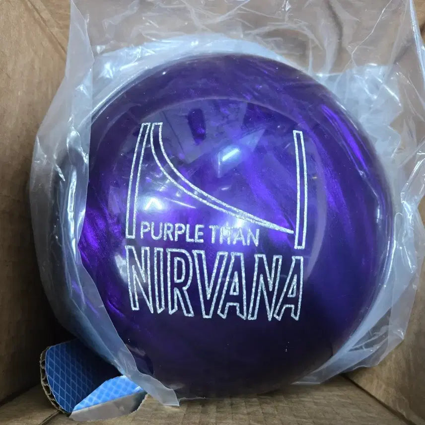 [BUNJANG] Brunswick Nirvana Purple Titan Certified Bowling Ball - 15.3 lbs / 15.3파운드 공인구 브런스윅 너바나 퍼플 타이탄 새볼링공