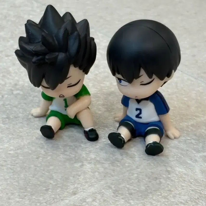 [BUNJANG] Haikyuu!! Middle School (Chibi) Shoulder Bump Gacha Figures - Kuroo & Kageyama Bundle / 하이큐 중학생(치비) 어깨쿵 가챠 피규어 판매 쿠로오 카게야마