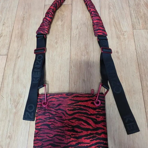 [BUNJANG] Kenzo Tiger Pattern Shoulder Bag / 겐조 타이거 패턴 숄더백